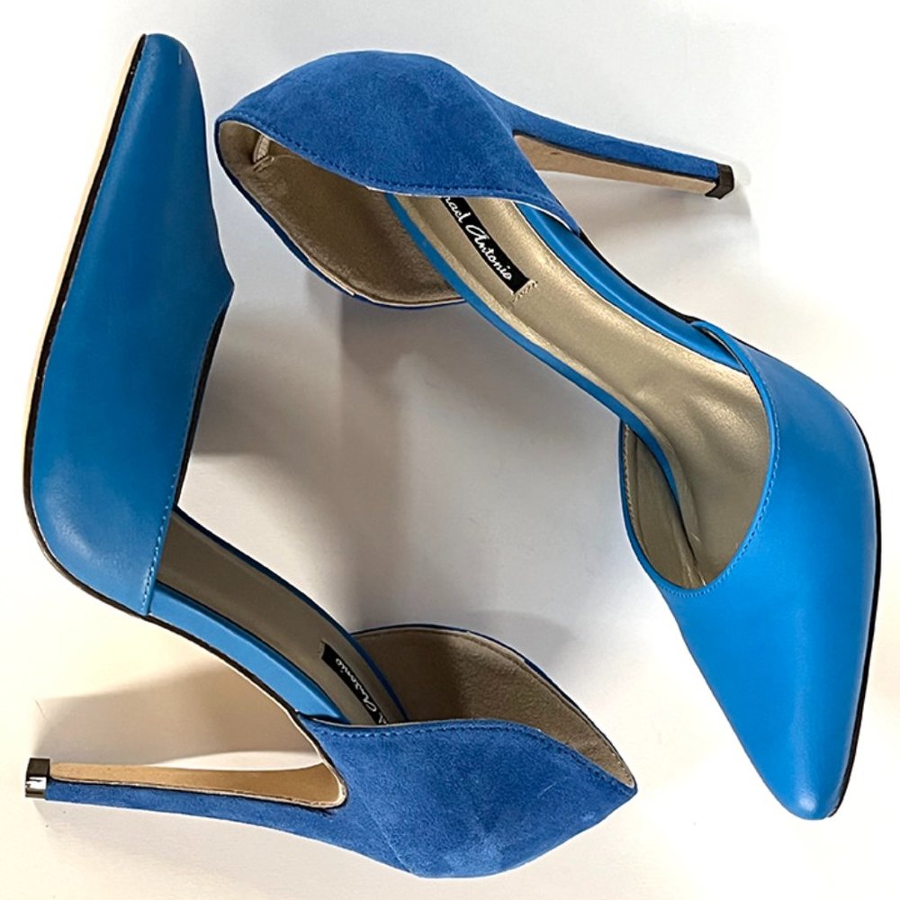 Michael Antonio Blue leather and swede pumps size 8.5